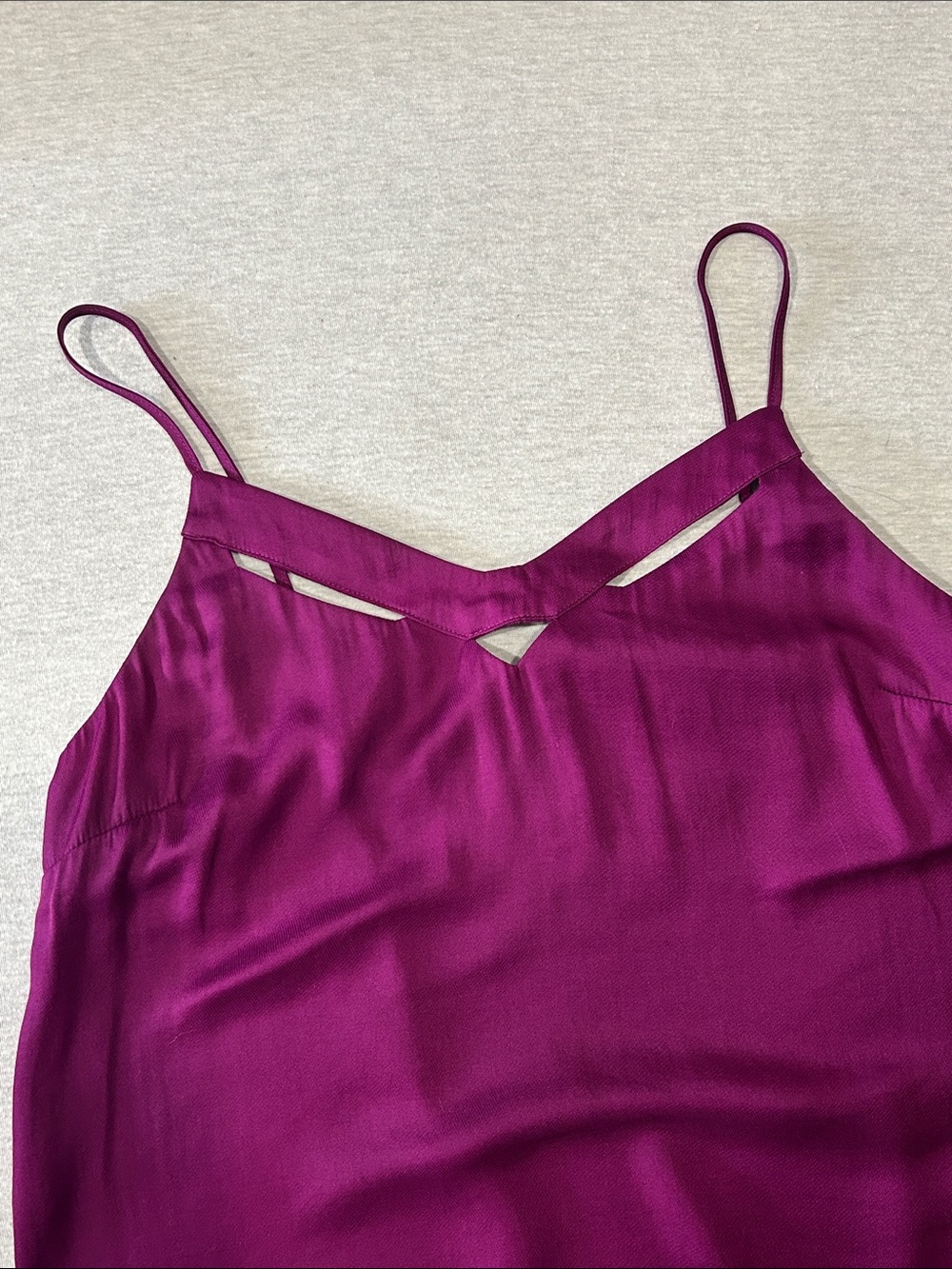 Pixley Women’s Cutout V-Neck Cami Tank Top - Purple Sz XS - Picture 7 of 7